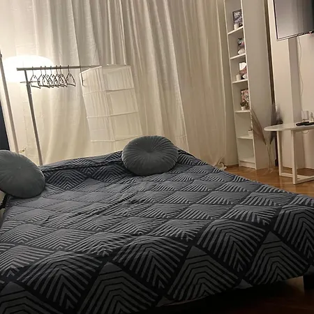 Apartment Comfy Crib *